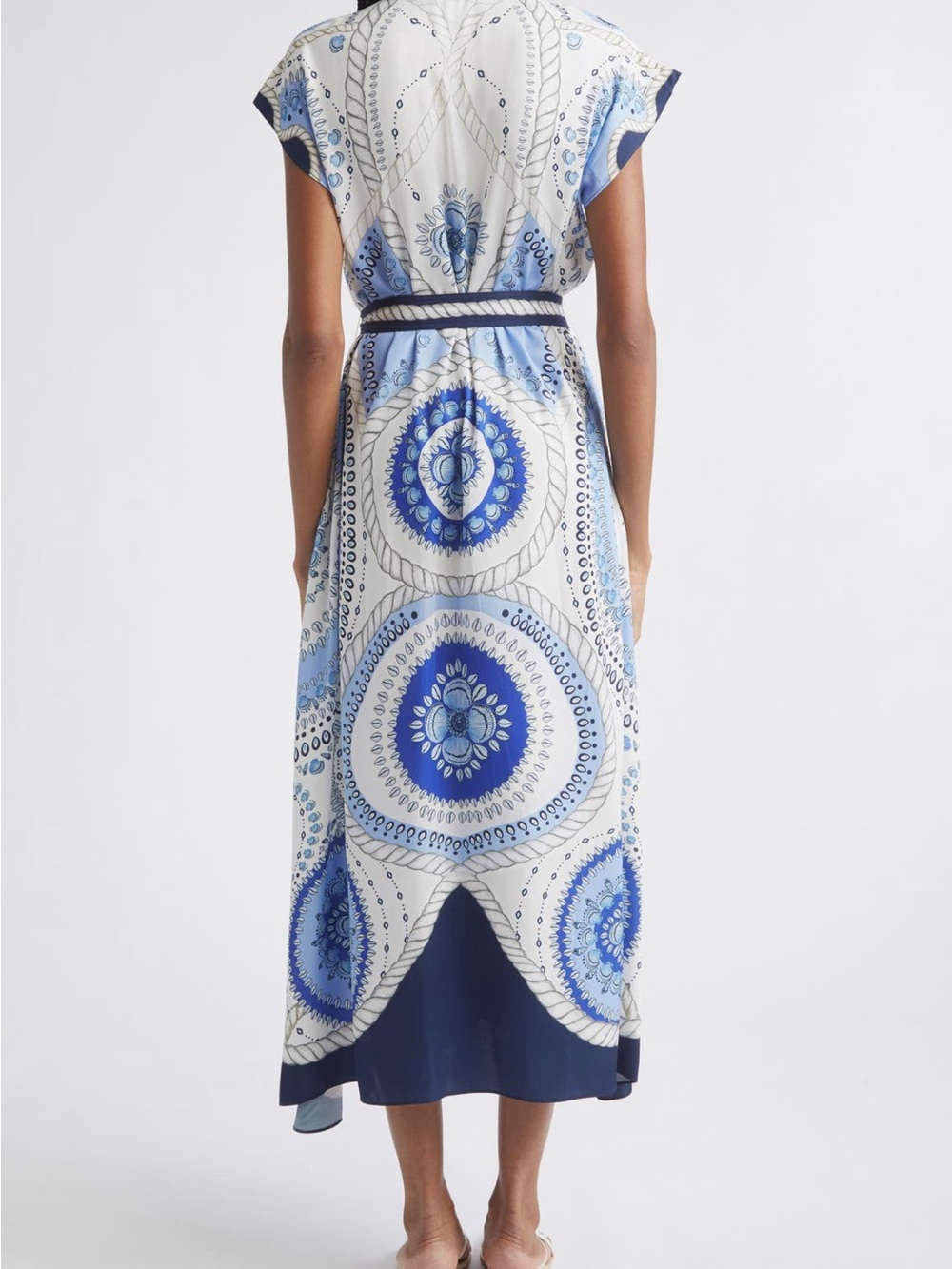 Reiss Heidi scarf print belted midi dress - Picture 2 of 10